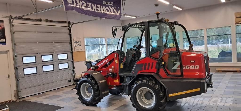 Schäffer 6680 Z 小型装载机