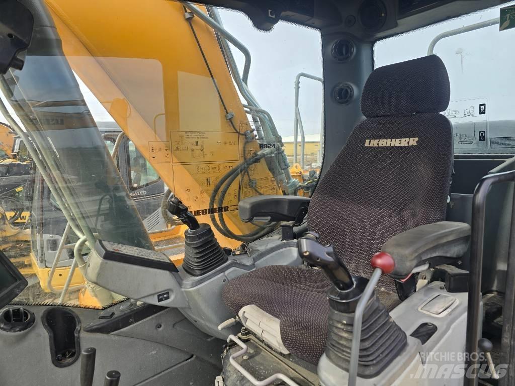 Liebherr R 924 履带挖掘机