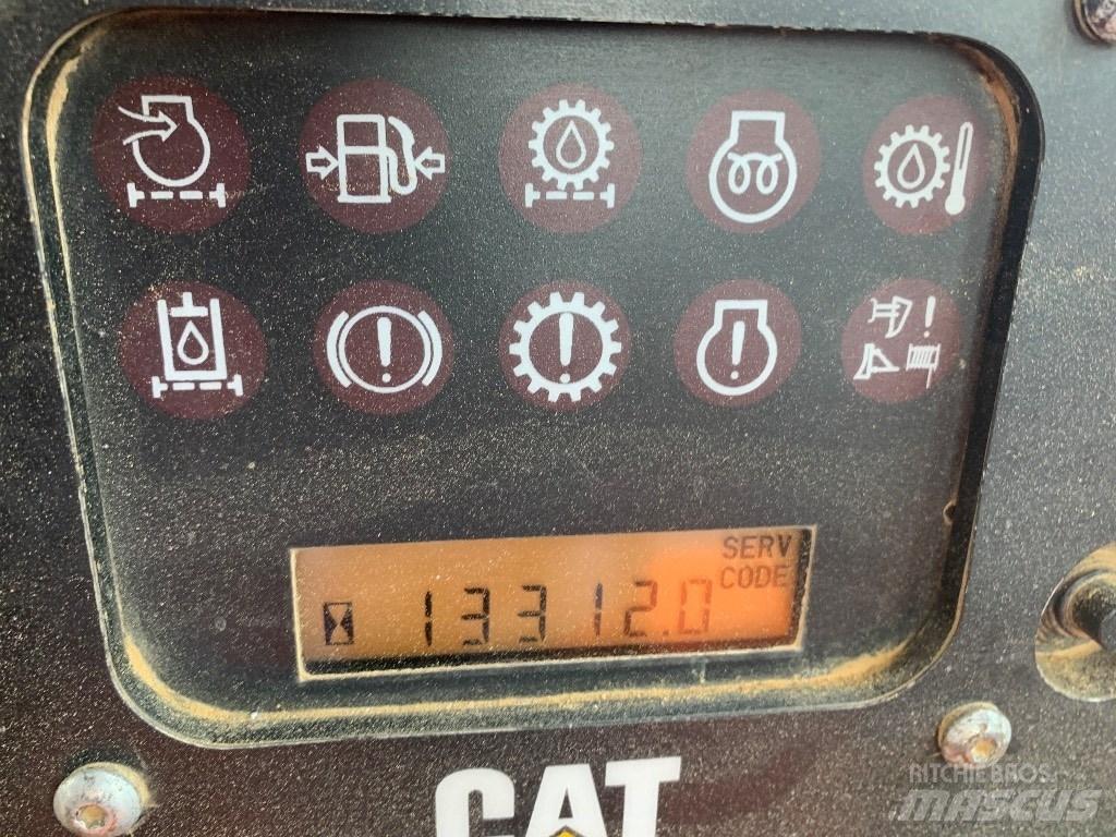 CAT D 6 T 履带式推土机
