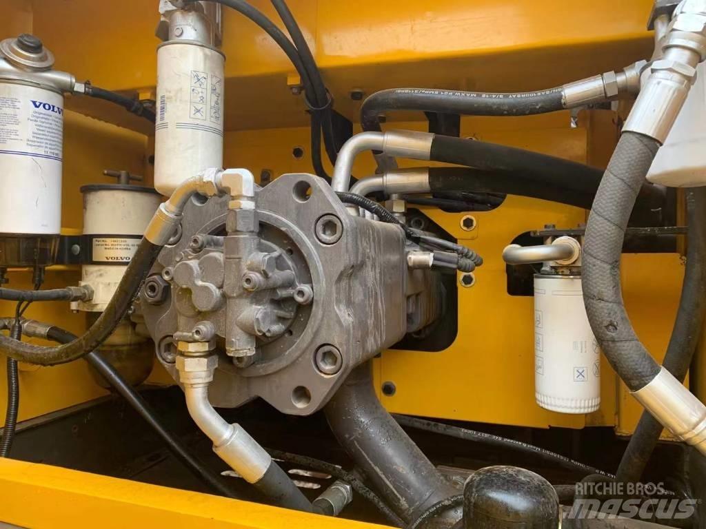 Volvo EC 300 履带挖掘机