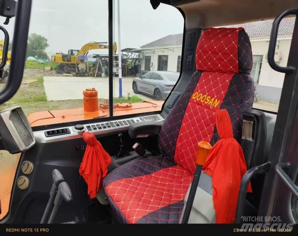 Doosan DX 60 小型挖掘机
