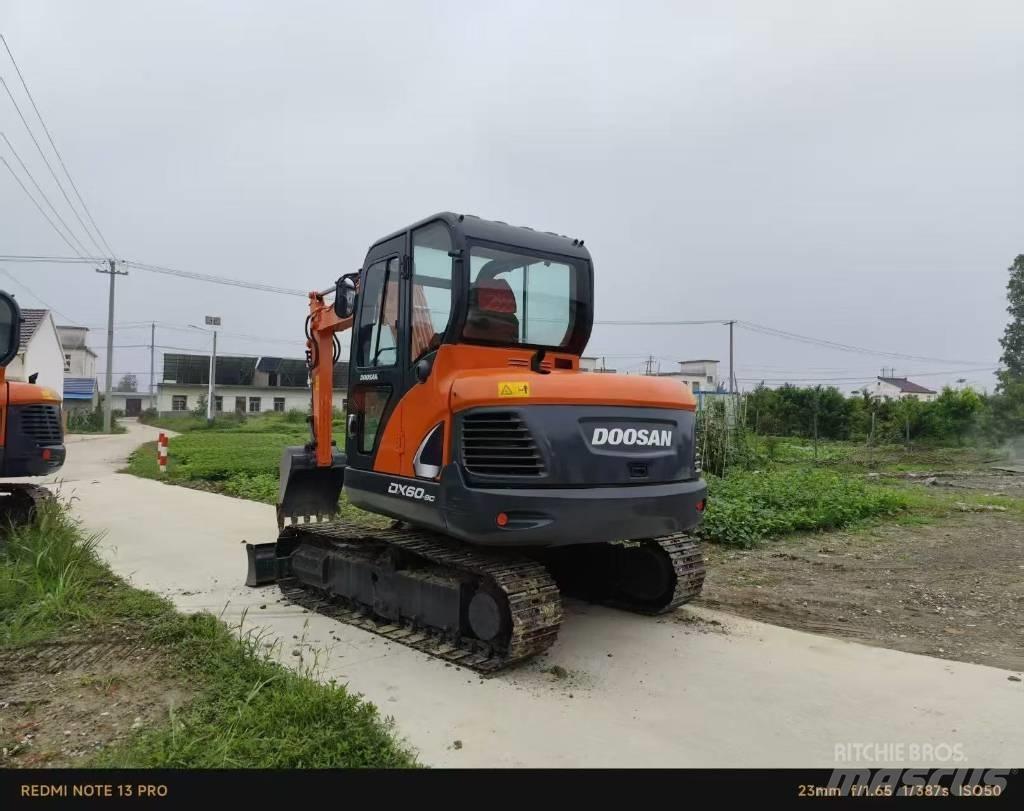 Doosan DX 60 小型挖掘机