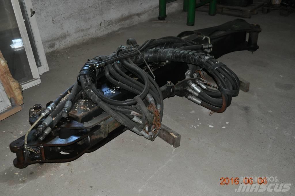 John Deere 1270D 底盘和悬架