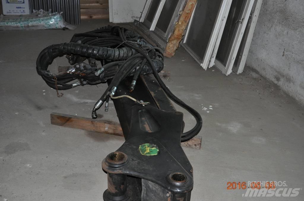 John Deere 1270D 底盘和悬架
