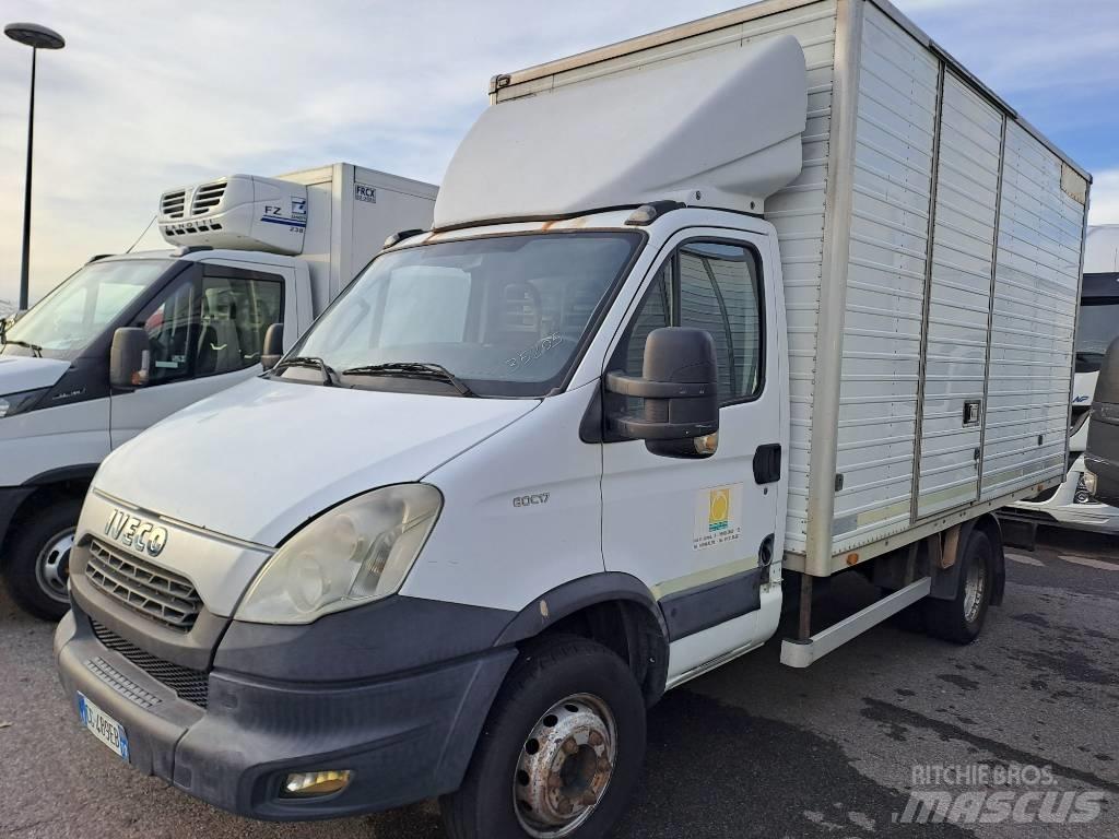 Iveco DAILY 60C17 厢式货车