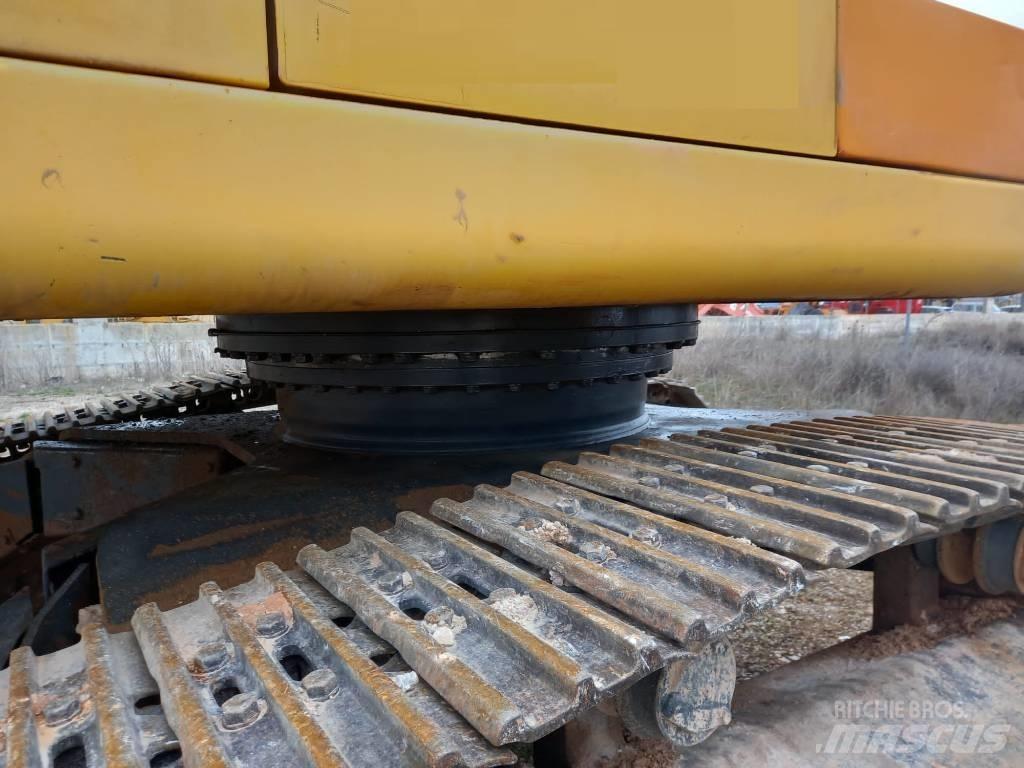 Komatsu PC450LC 履带挖掘机