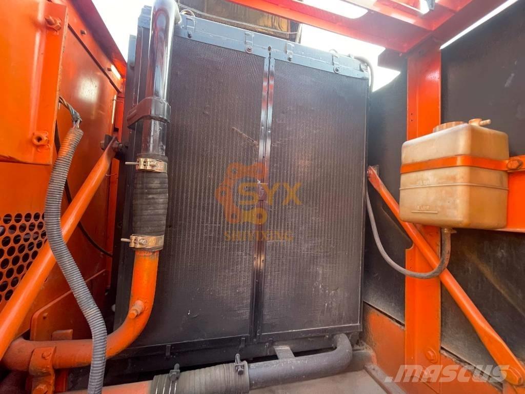 Doosan 220 LC-7 履带挖掘机