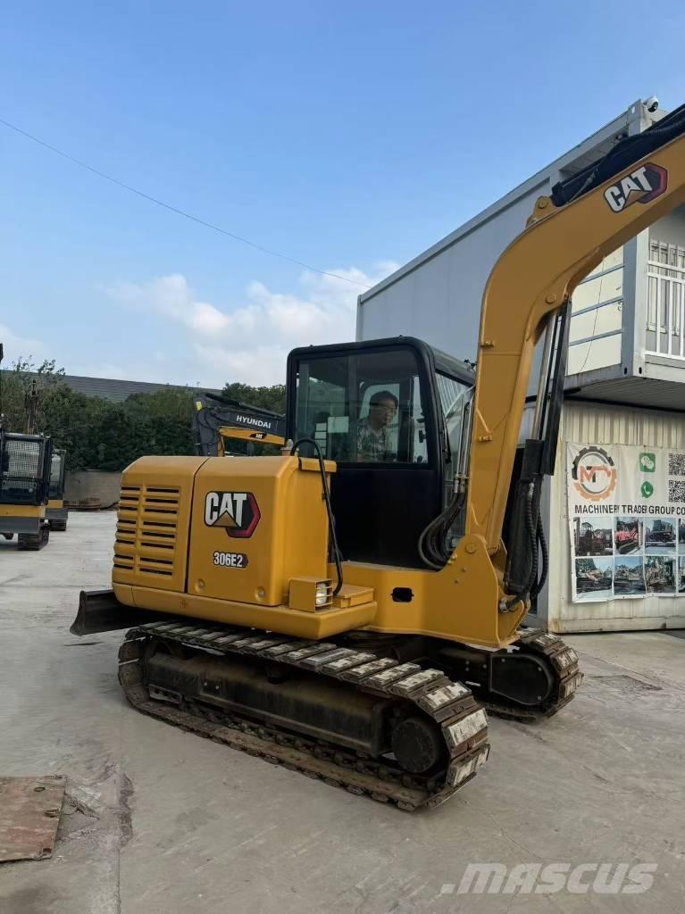 CAT 306E2 小型挖掘机