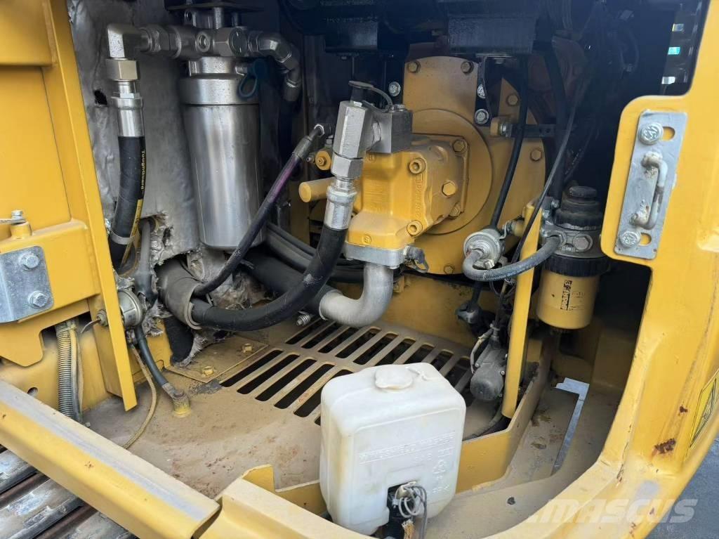 CAT 306E2 小型挖掘机