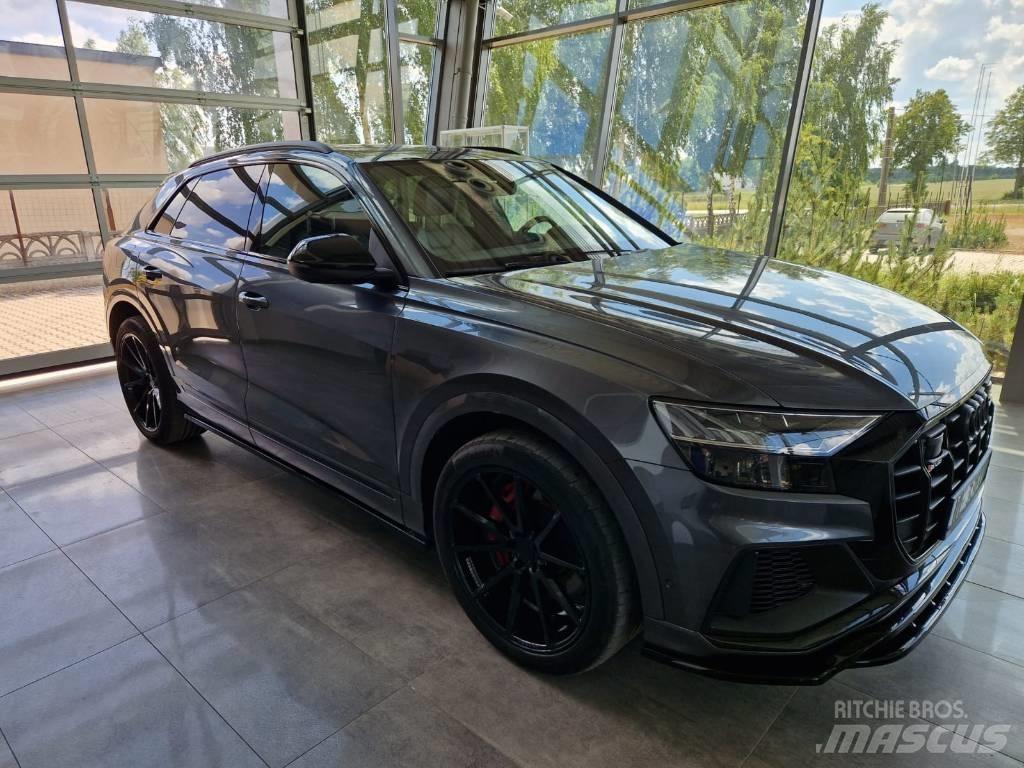 Audi SQ8 汽车