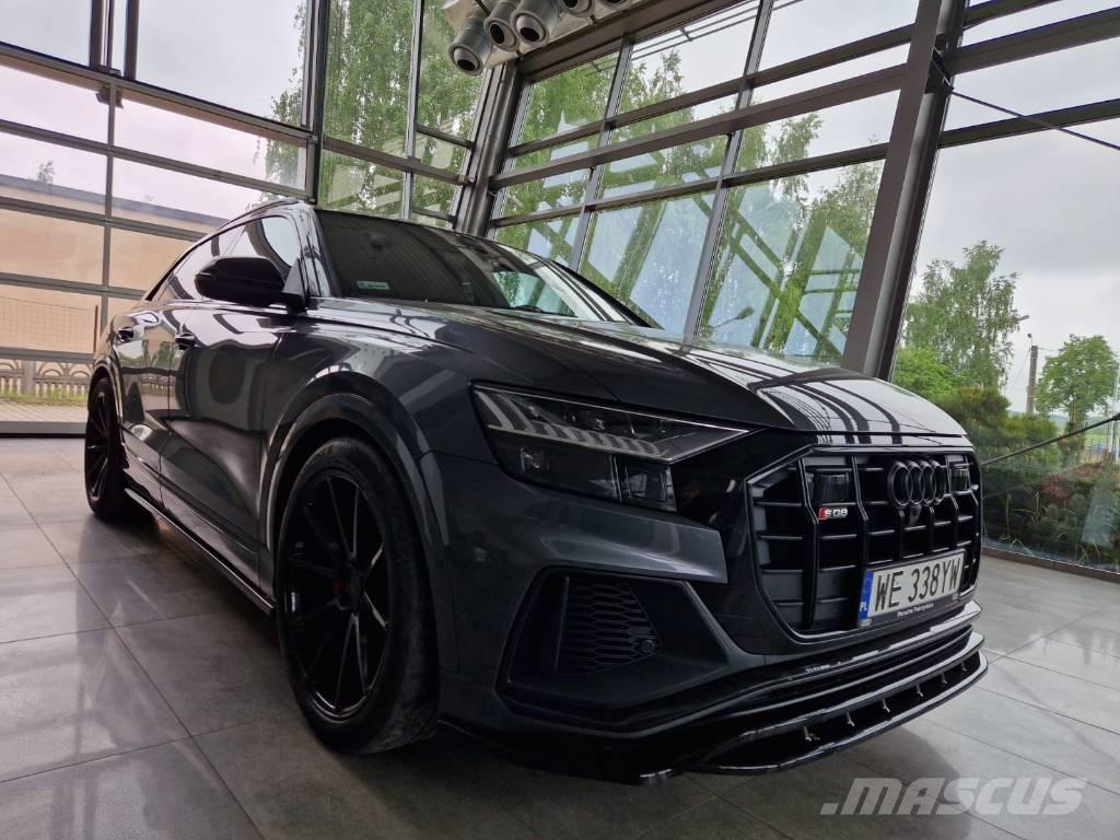 Audi SQ8 汽车
