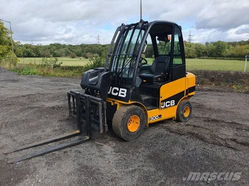 JCB TLT 30 D 伸缩臂叉装车|叉装车