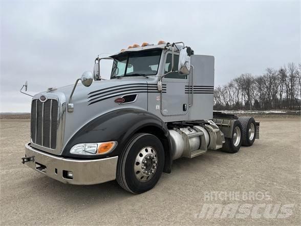 Peterbilt 386 牵引车