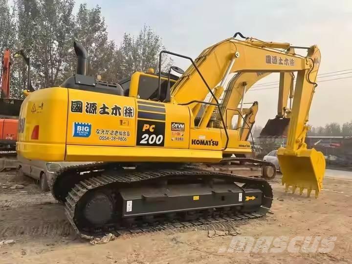 Komatsu PC 200 履带挖掘机