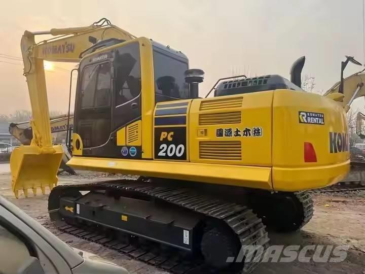 Komatsu PC 200 履带挖掘机