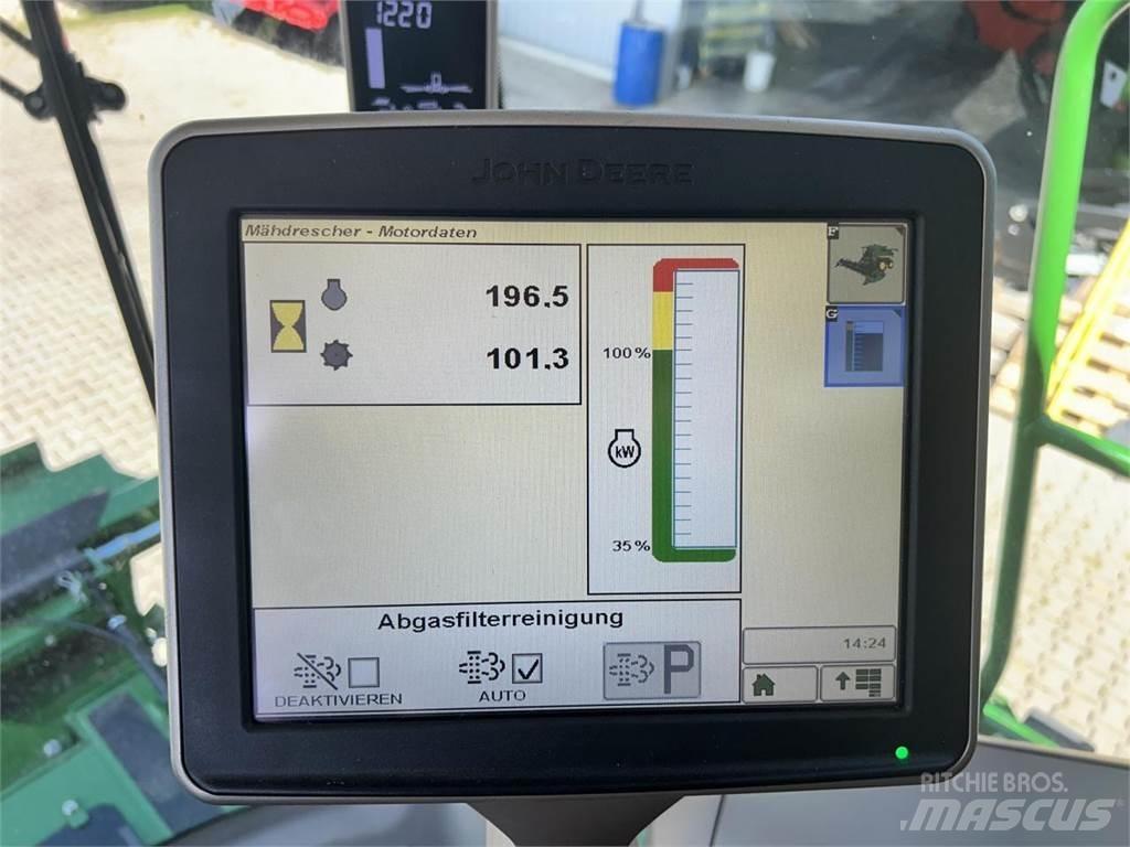 John Deere T560 联合收割机