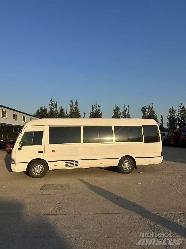 Toyota Coaster 公路客运汽车
