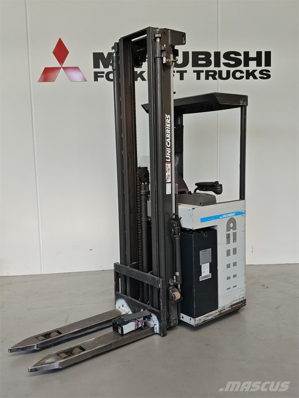 Atlet XSN160E 行走式堆垛机