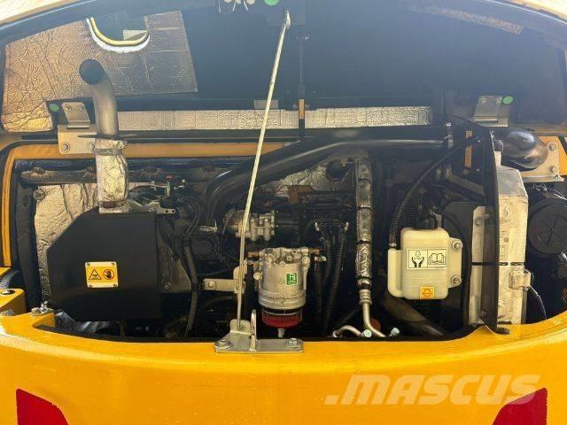 Komatsu PC 80 MR-5 中型挖掘机