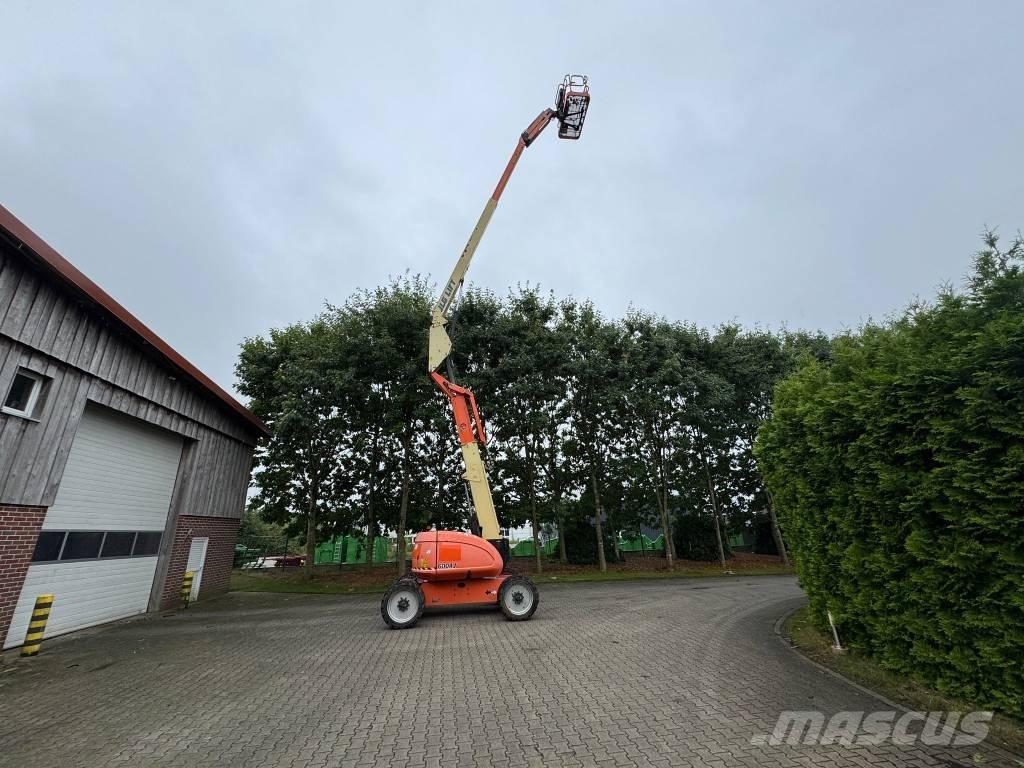 JLG 600 AJ 曲臂高空工作平台