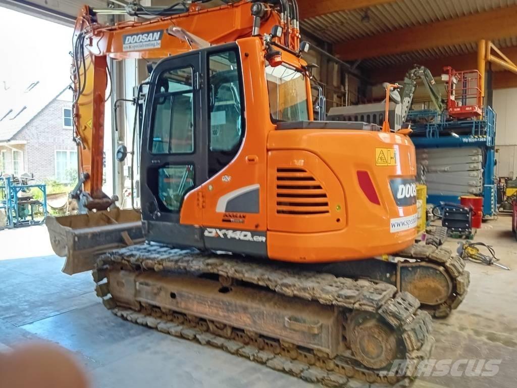 Doosan DX 140 LCR 履带挖掘机