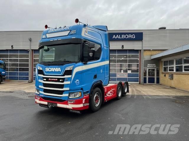 Scania R 500 牵引车