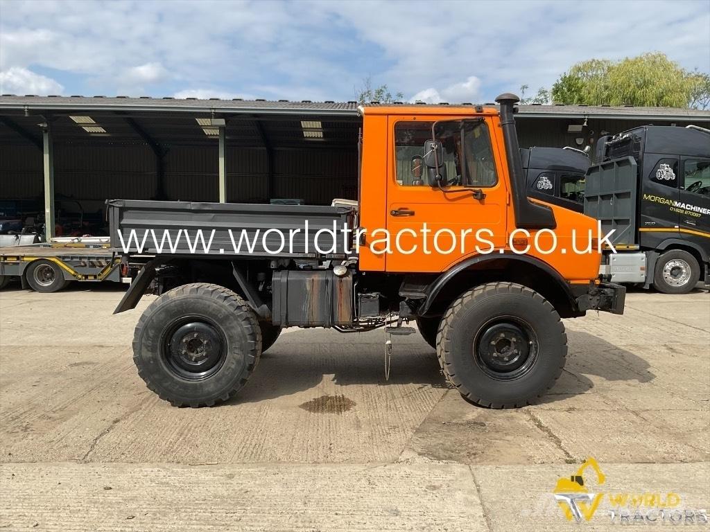 Mercedes-Benz Unimog 沙滩车