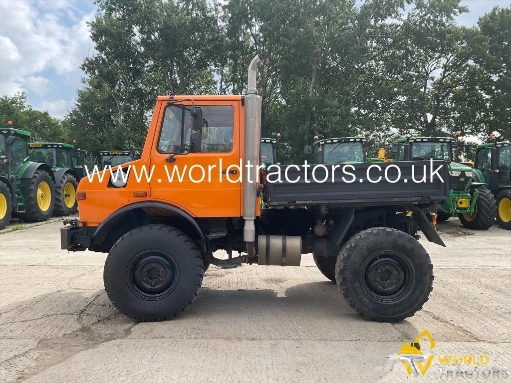 Mercedes-Benz Unimog 沙滩车