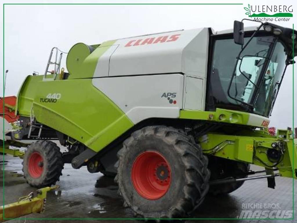 CLAAS Tucano 440 联合收割机