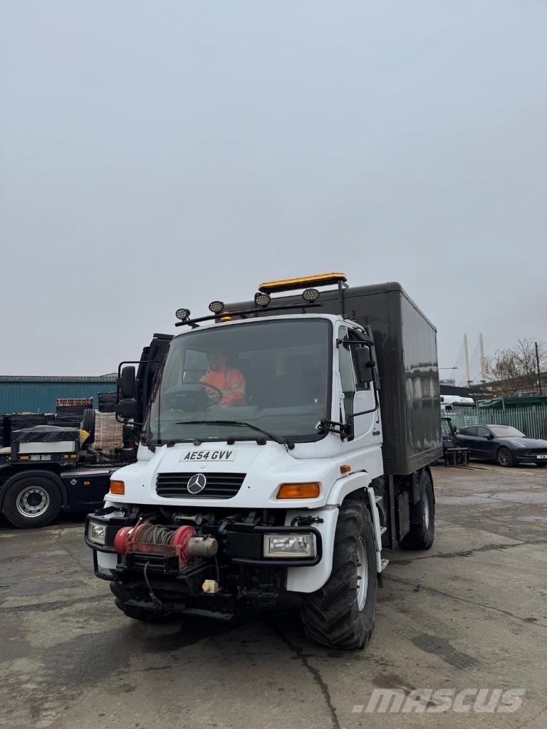 Unimog U300 全地形车
