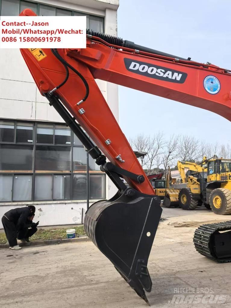 Doosan DX 225 LCA 履带挖掘机