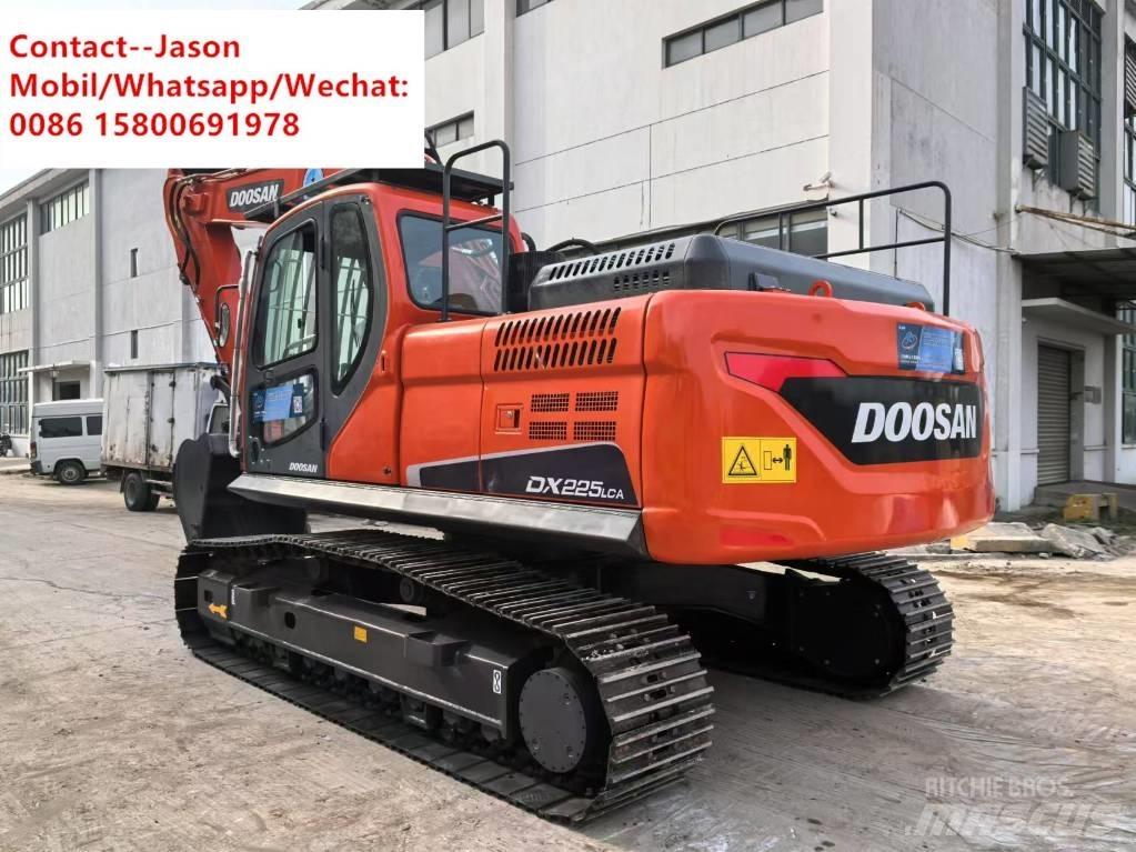 Doosan DX 225 LCA 履带挖掘机