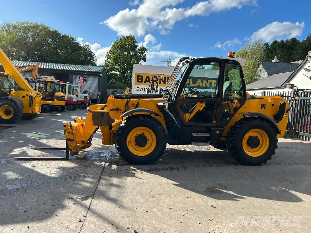JCB 535-125 Hiviz 伸缩臂叉装车|叉装车