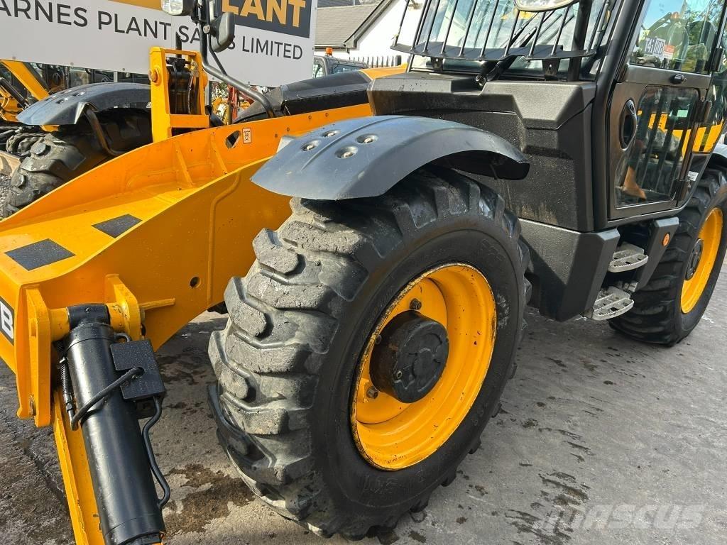 JCB 535-125 Hiviz 伸缩臂叉装车|叉装车