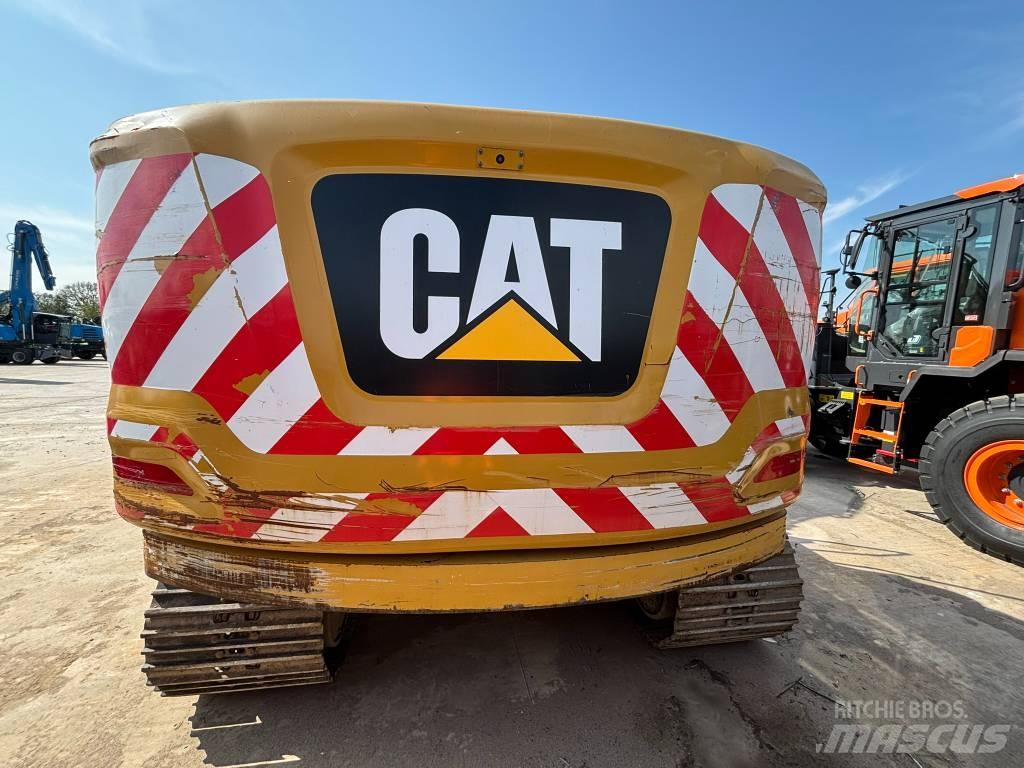 CAT 320 Highreach 组装挖掘机