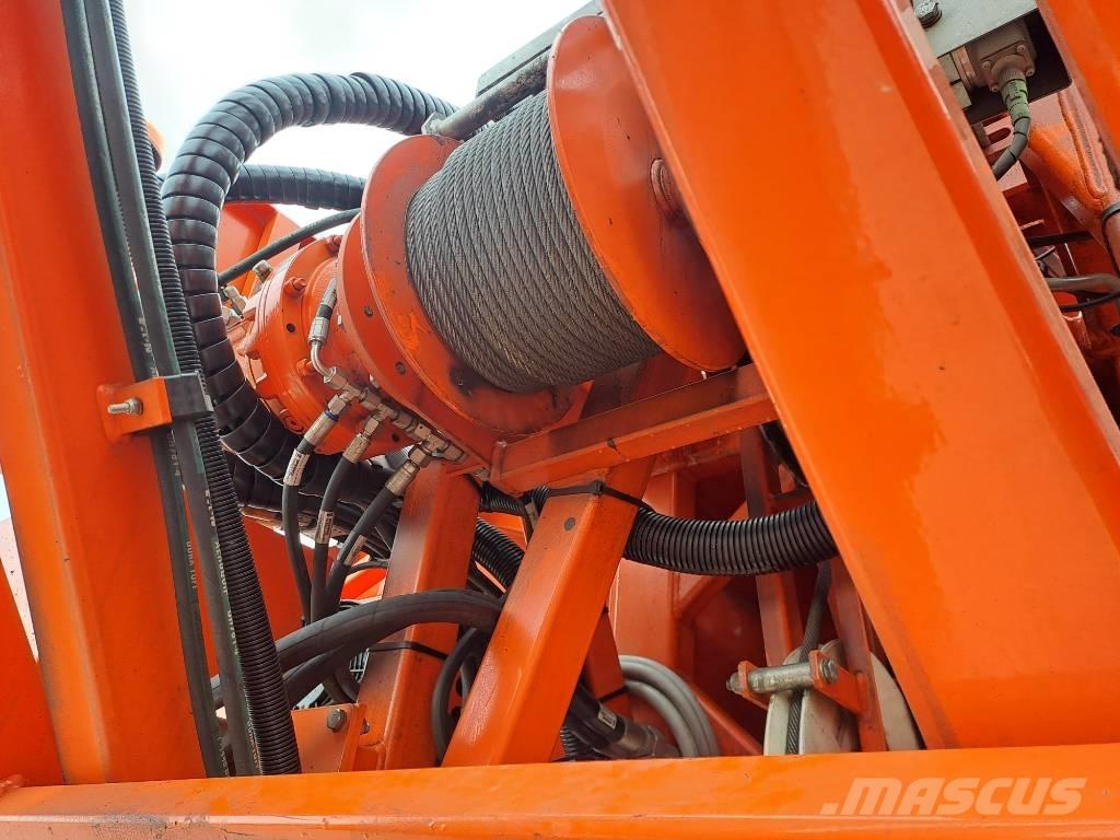 Spierings SK597 AT4 架式起重机