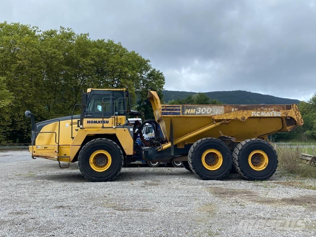 Komatsu HM 300-3 铰接式自卸车