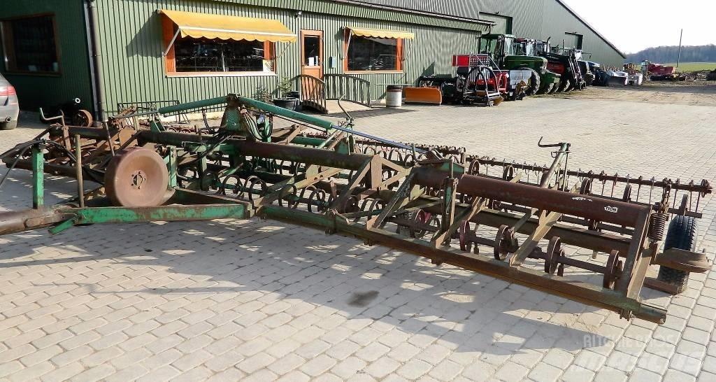 Wibergs 700 手扶中耕机