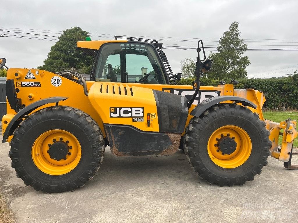 JCB 560-80 伸缩臂叉装车|叉装车