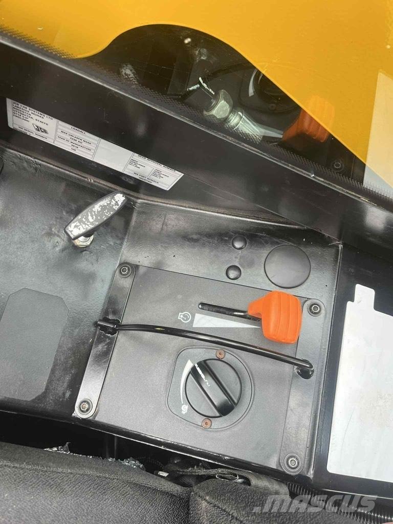 JCB 527-58 Agri Plus 电动叉车