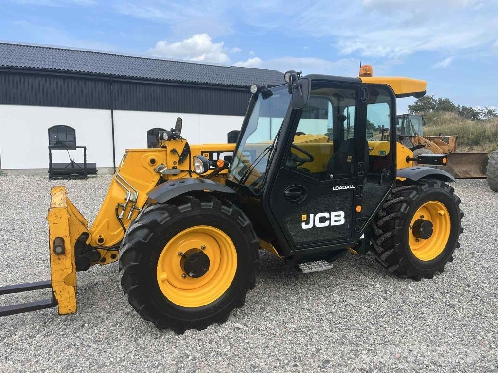 JCB 527-58 Agri Plus 电动叉车