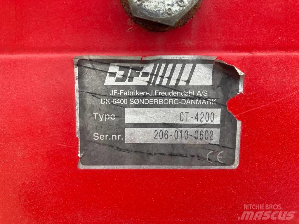 JF CT 4200 自动装载拖车