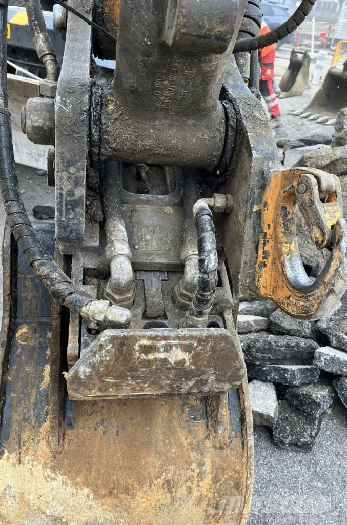 JCB Hydradig 轮式挖掘机