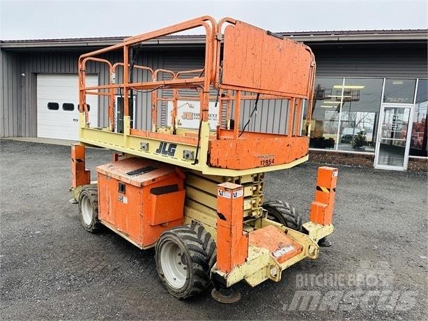 JLG 260 MRT 剪叉式升降机