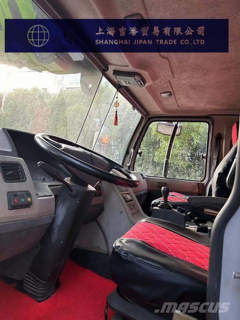 Zoomlion ZAT 2200 V 全地面起重机︳移动式起重机