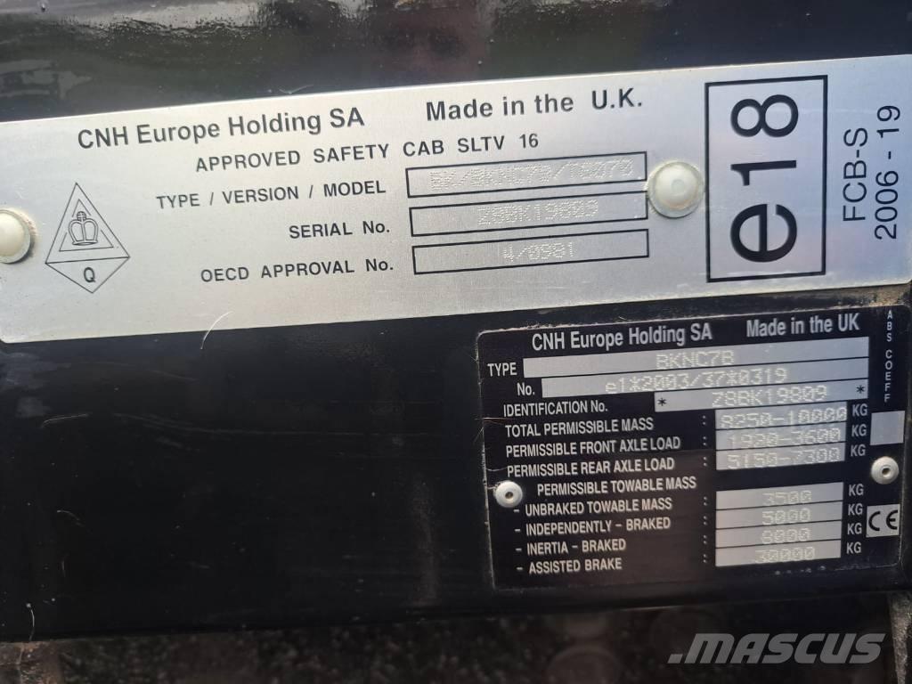 New Holland T6070 拖拉机/农用车