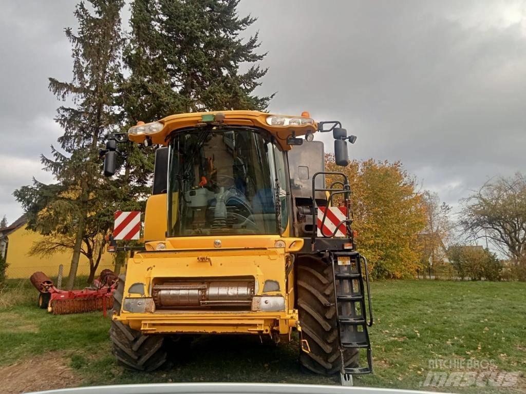 New Holland CR 9080 联合收割机