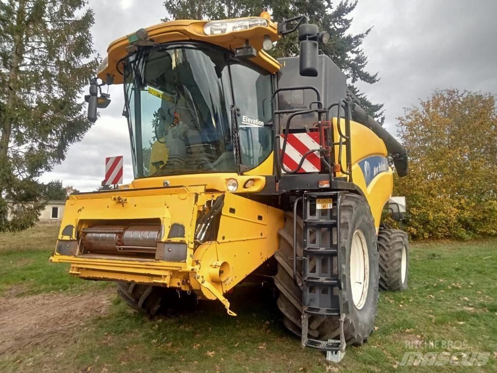New Holland CR 9080 联合收割机