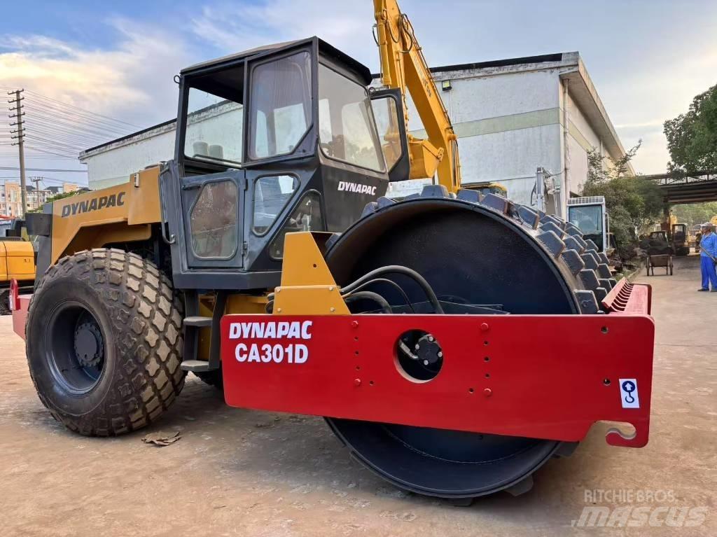 Dynapac CA 301 D 双轮压路机