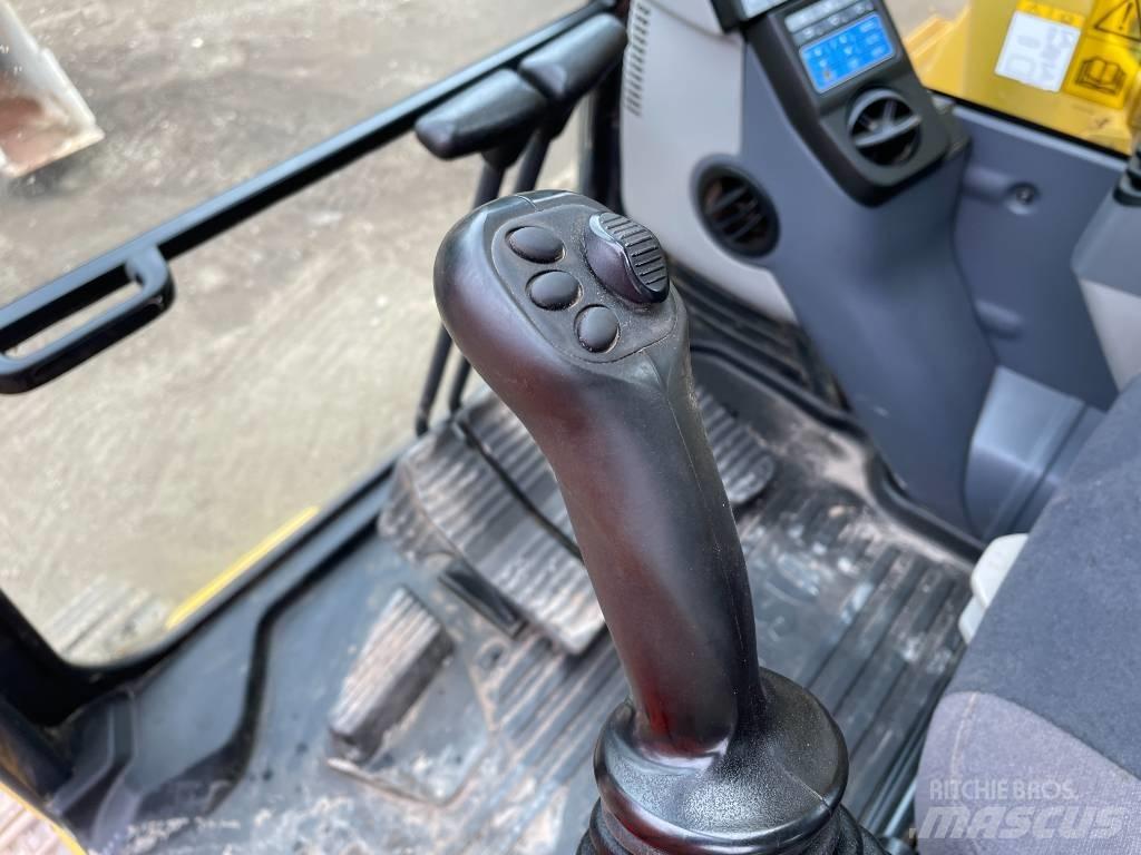 Komatsu PC 210 LC-11 长臂挖掘机